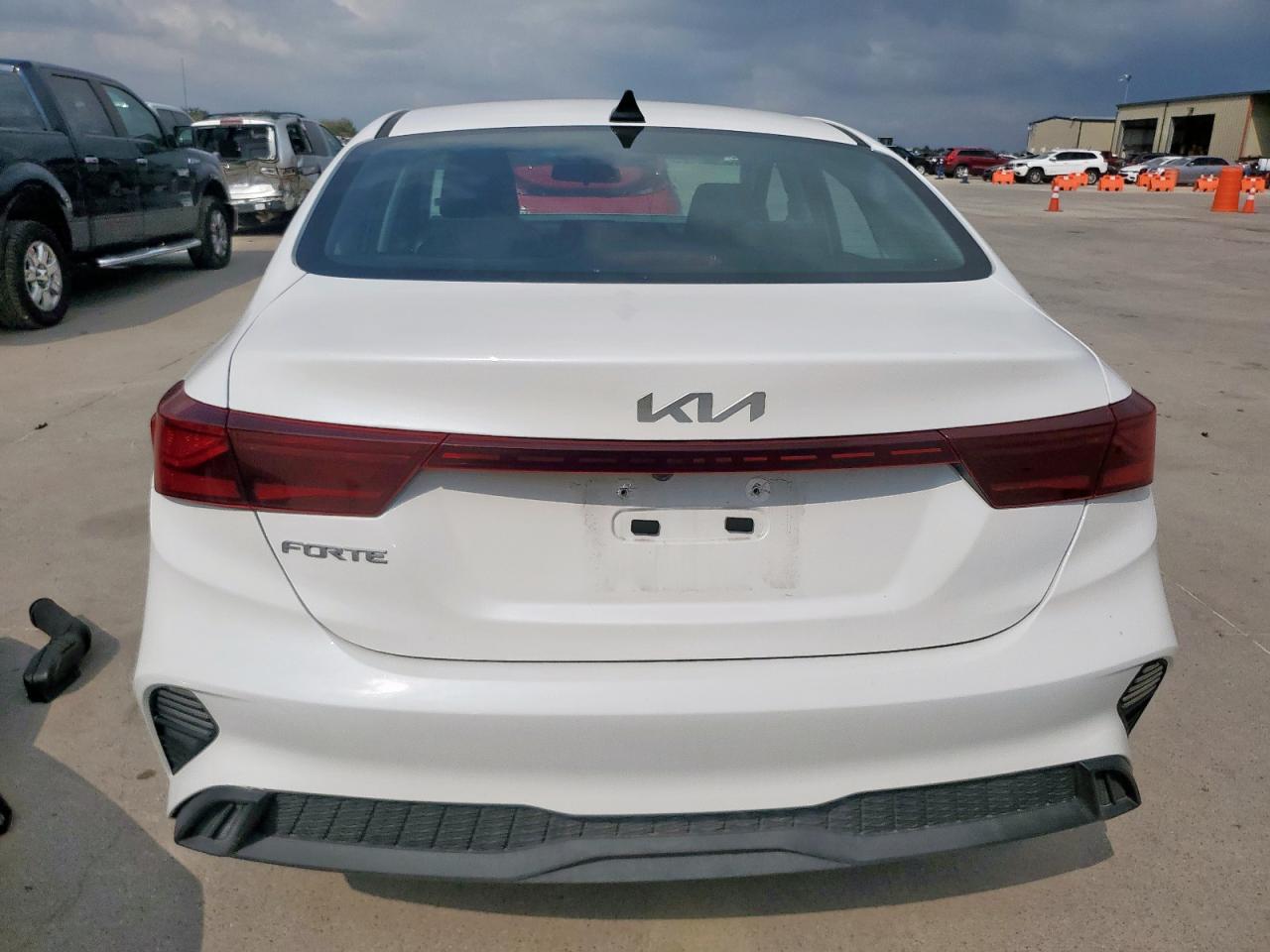 2024 Kia Forte Lx VIN: 3KPF24ADXRE837744 Lot: 90081155