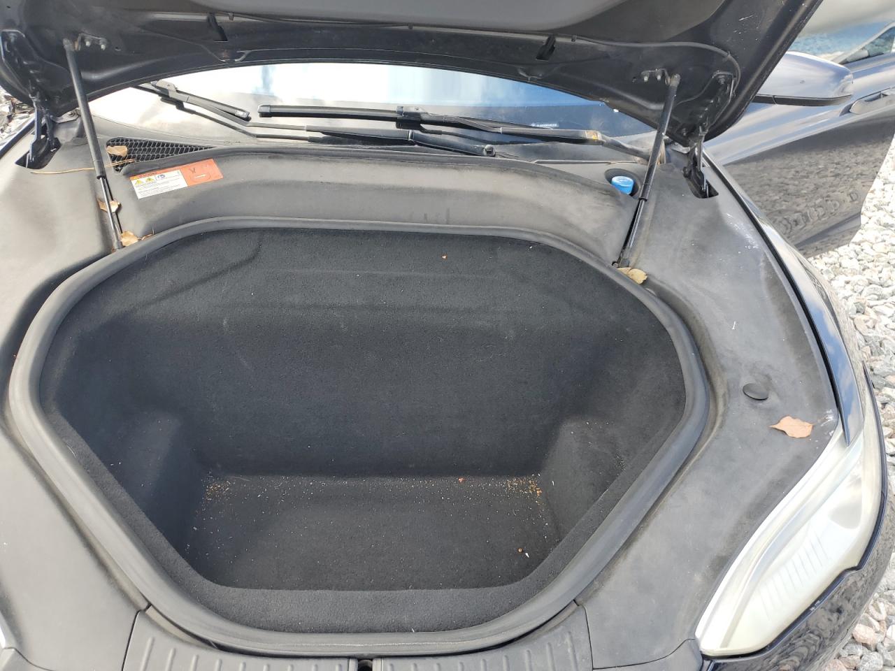 2015 Tesla Model S 85D VIN: 5YJSA1H20FF087250 Lot: 82581165