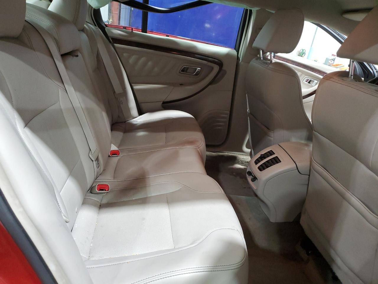 2011 Ford Taurus Limited VIN: 1FAHP2FW9BG173828 Lot: 82452545