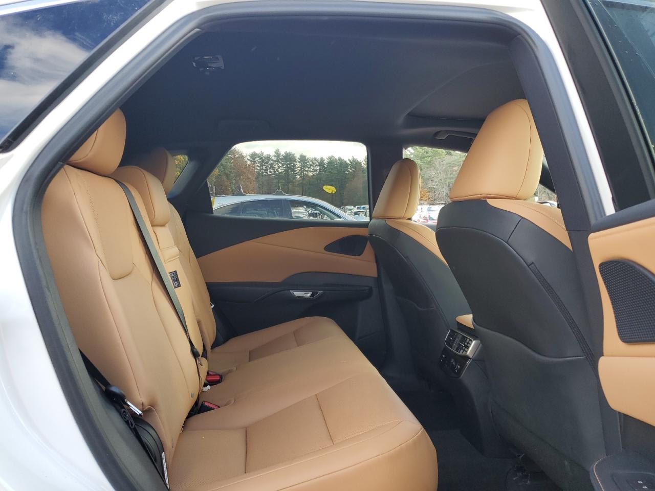 2024 Lexus Rx 350 Base VIN: 2T2BAMCA5RC071081 Lot: 90236035