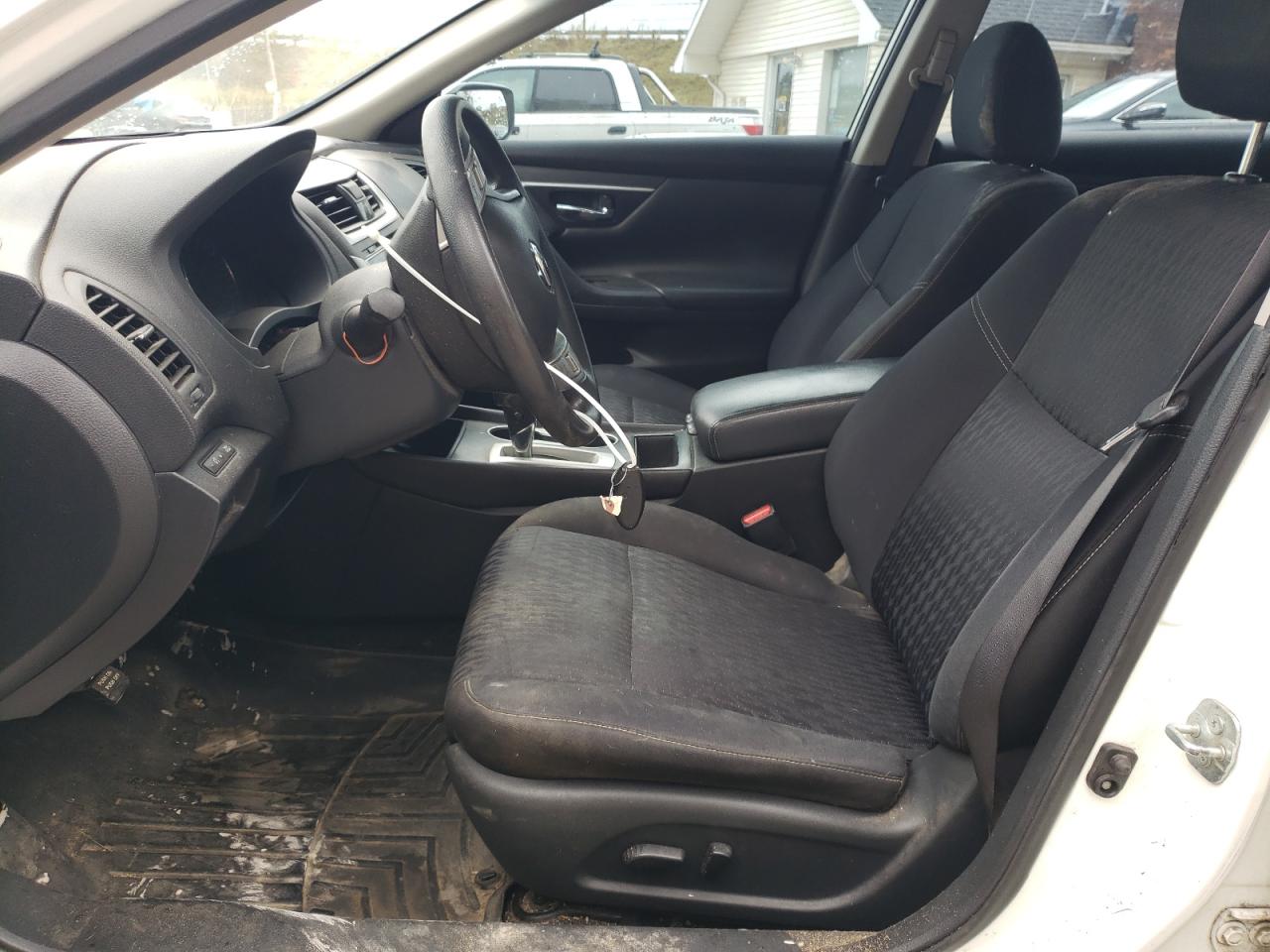 2017 Nissan Altima 2.5 VIN: 1N4AL3AP0HC233952 Lot: 82304405