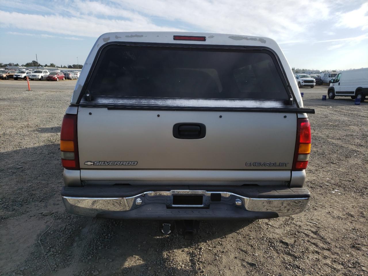 2000 Chevrolet Silverado C1500 VIN: 1GCEC19T4YZ370231 Lot: 82366445
