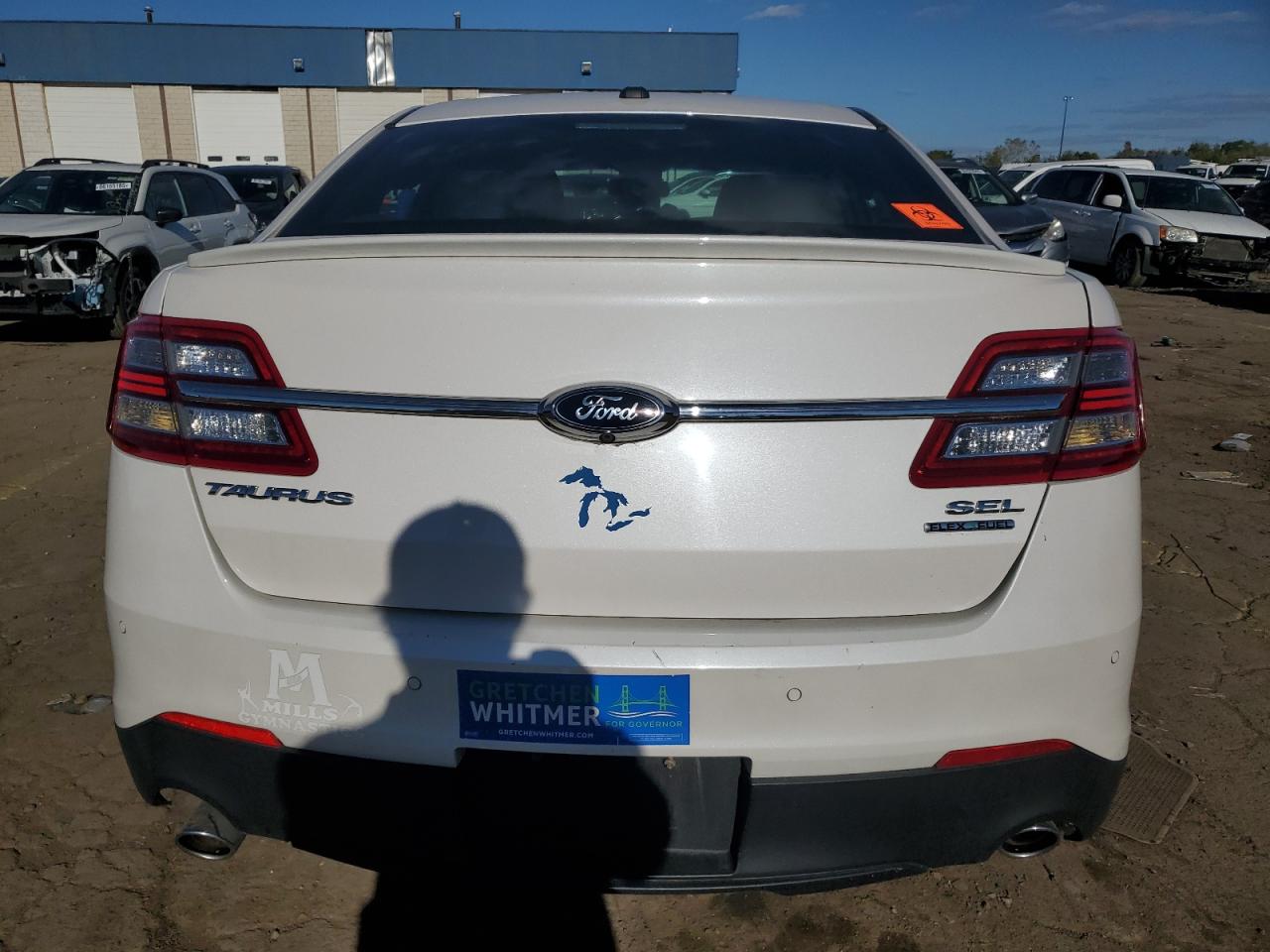 2015 Ford Taurus Sel VIN: 1FAHP2E83FG192108 Lot: 82410495