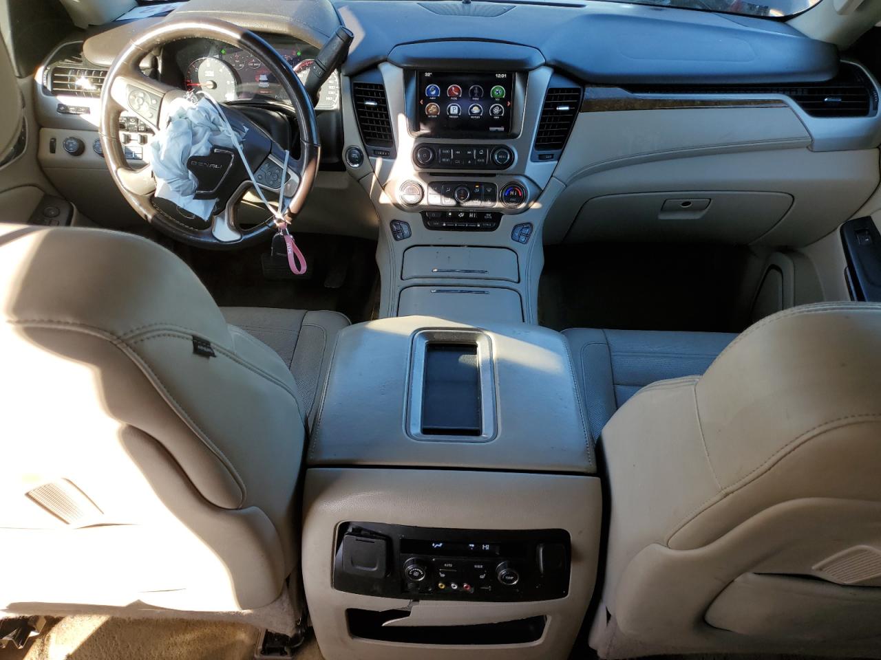 2015 GMC Yukon Xl Denali VIN: 1GKS2JKJ8FR129840 Lot: 90517175