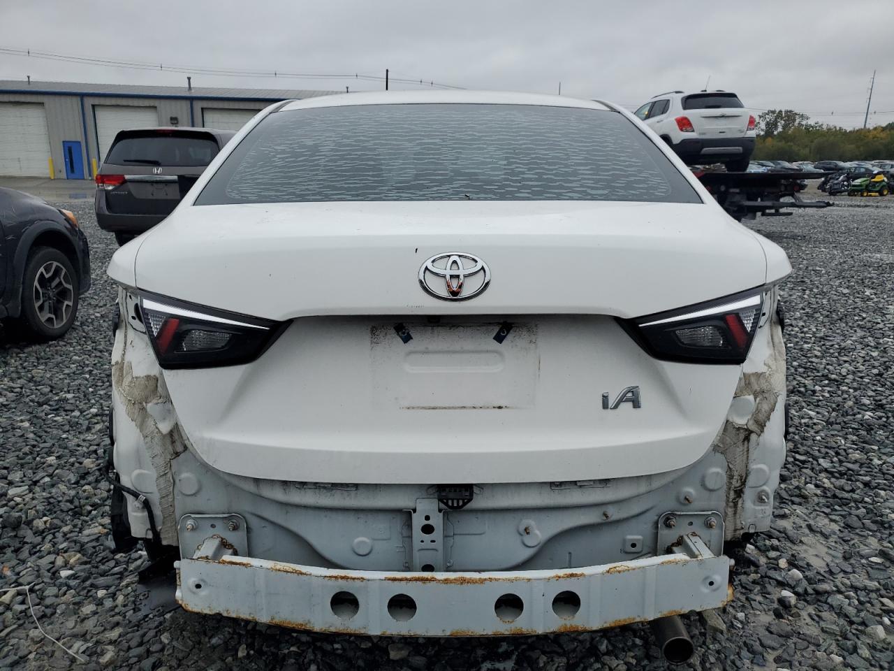 2018 Toyota Yaris Ia VIN: 3MYDLBYV5JY329256 Lot: 85689055