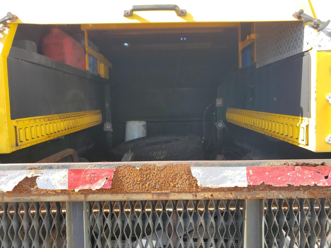 2014 Ford F350 Super Duty Utility / Service Truck VIN: 1FTRF3B61EEA94604 Lot: 87122685