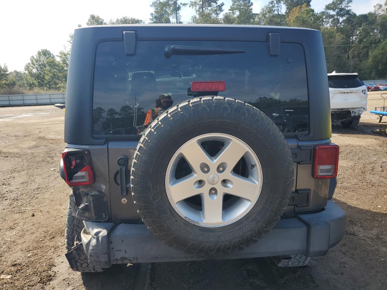 2014 Jeep Wrangler Sport VIN: 1C4AJWAG1EL187819 Lot: 82273535