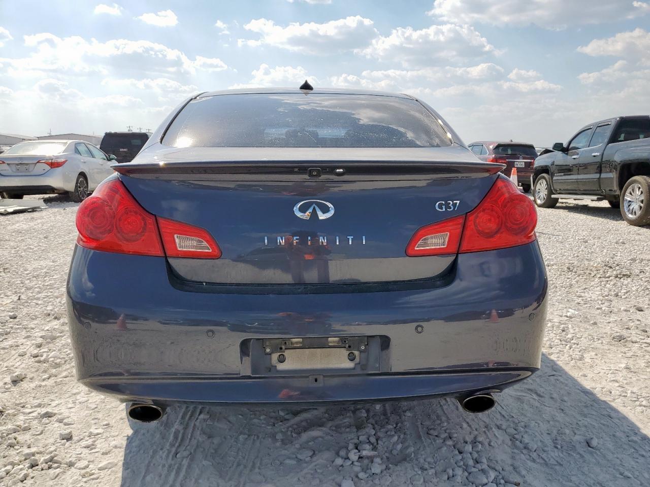 2011 Infiniti G37 Base VIN: JN1CV6AP1BM505685 Lot: 84986655
