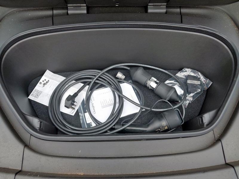 2024 VOLVO XC40 CORE RECHARGE EV 