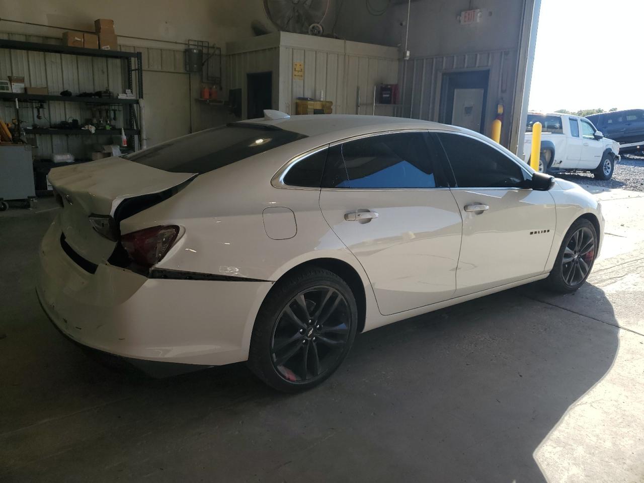 2018 Chevrolet Malibu Lt 1G1ZD5ST0JF134787 photo #4