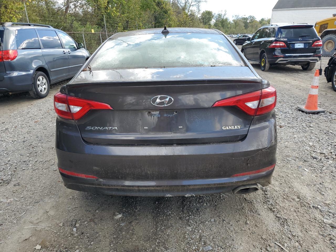 2015 Hyundai Sonata Se VIN: 5NPE24AF8FH146815 Lot: 82354025
