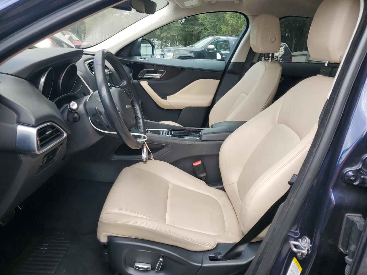 2019 Jaguar F-Pace Premium VIN: SADCJ2FX4KA398390 Lot: 81966475