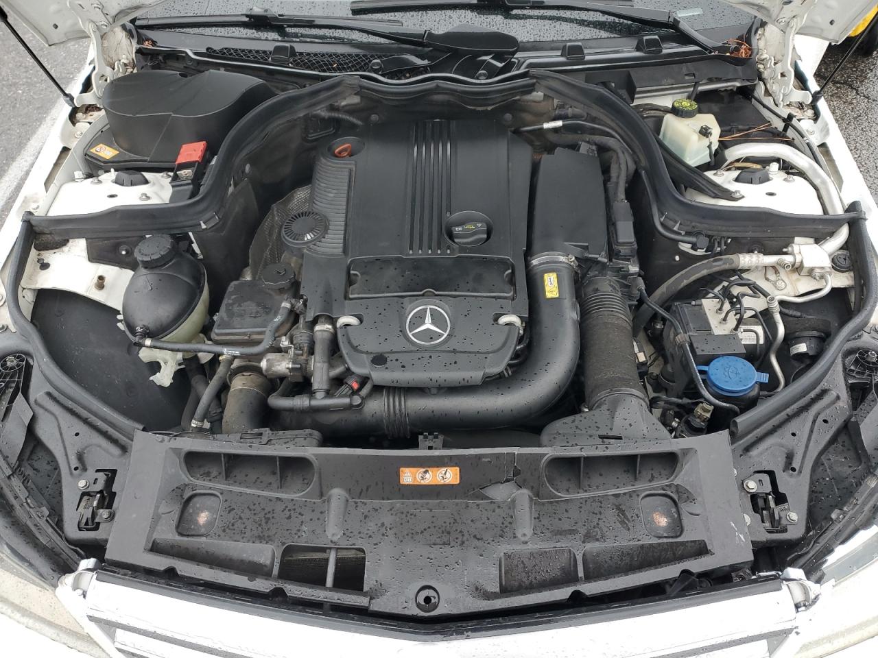 2014 Mercedes-Benz C 250 VIN: WDDGF4HB4EA946023 Lot: 86511095