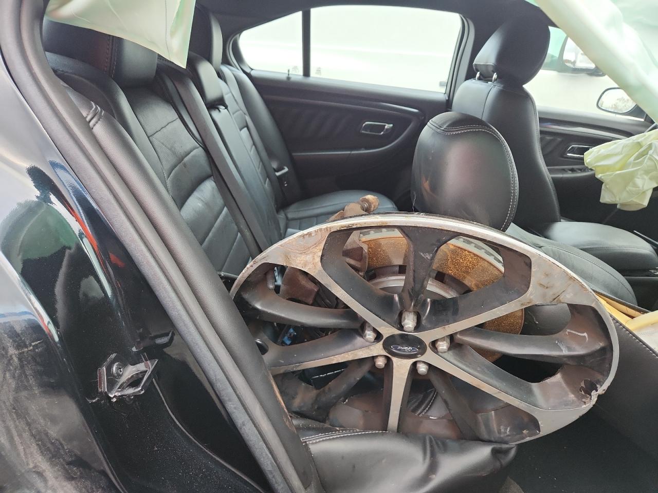 2014 Ford Taurus Sho VIN: 1FAHP2KT7EG118844 Lot: 90501265