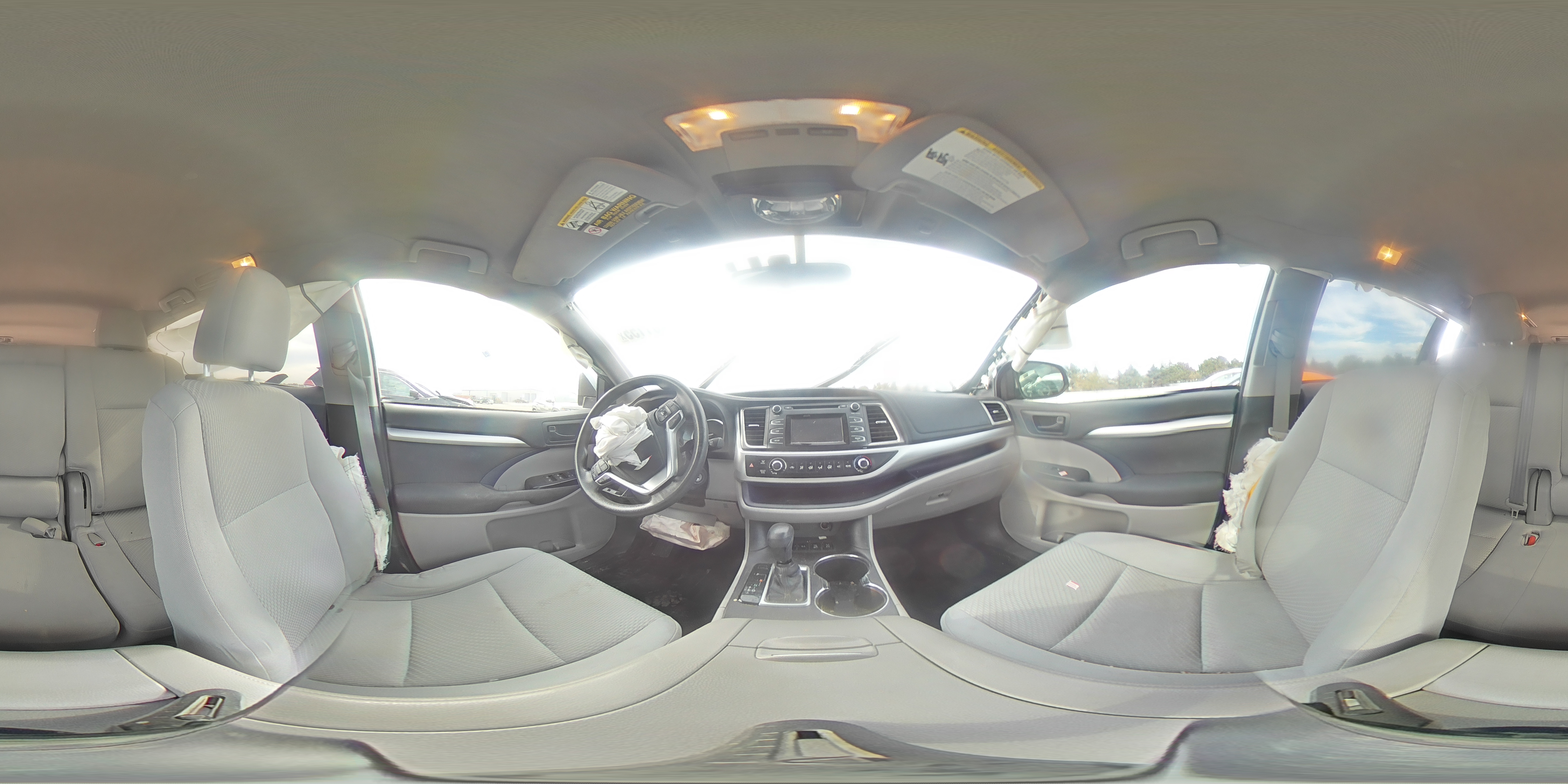 2015 Toyota Highlander Le VIN: 5TDBKRFH1FS117502 Lot: 90401155