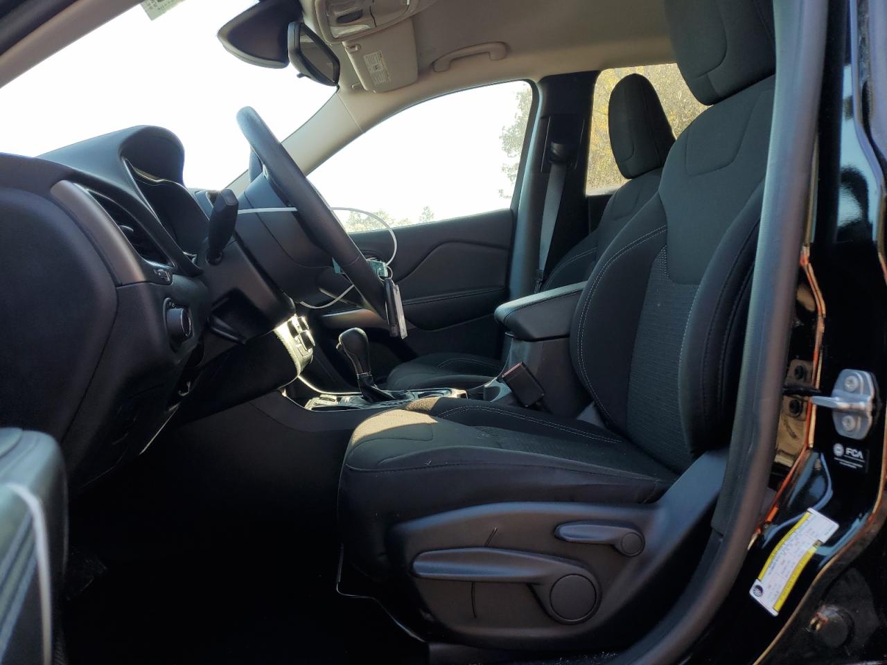 2021 Jeep Cherokee Latitude VIN: 1C4PJLCBXMD189524 Lot: 90771805