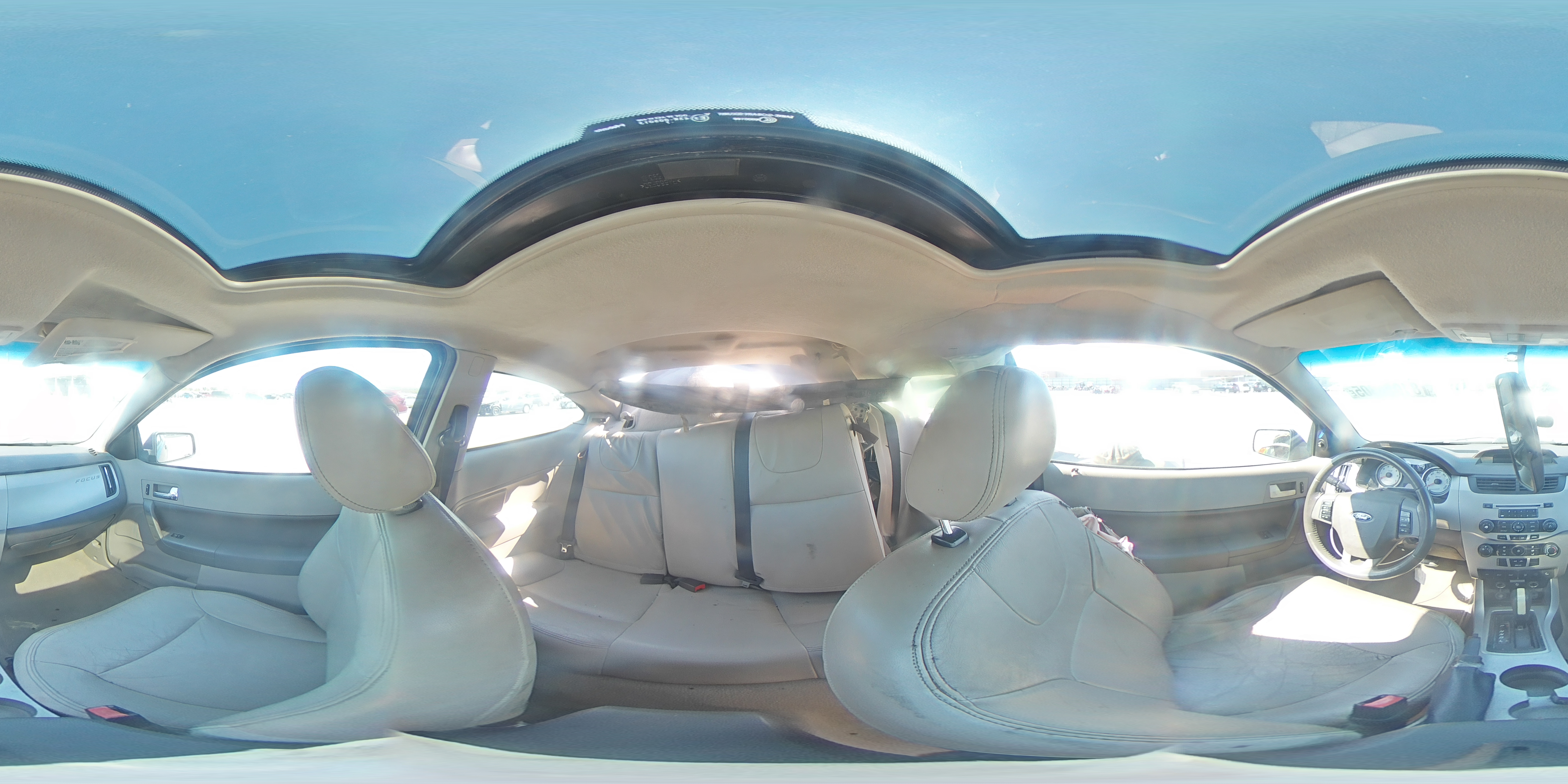 2008 Ford Focus VIN: 1FAHP33NX8W217514 Lot: 81925305