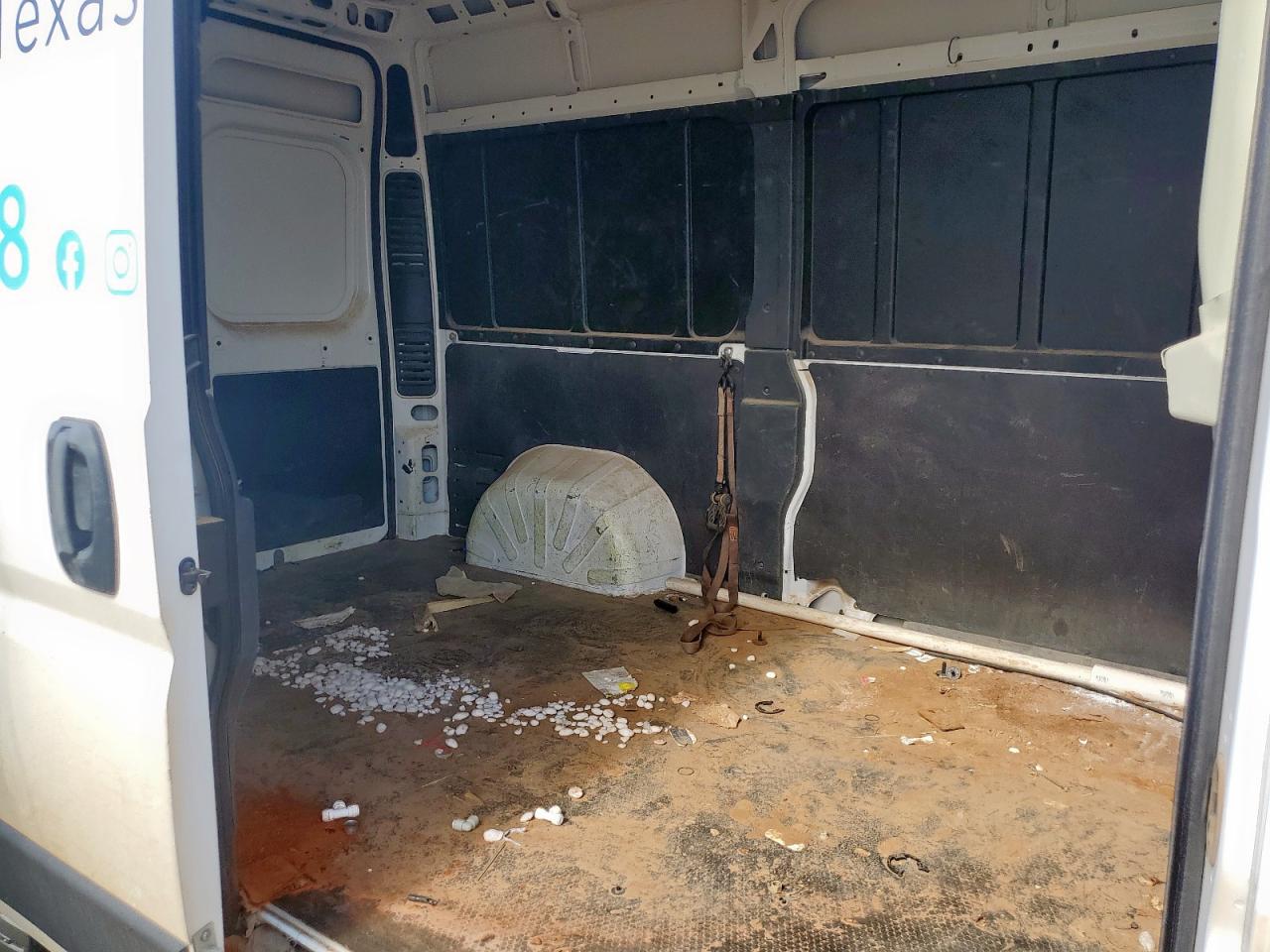 2022 Ram Promaster 2500 2500 High VIN: 3C6LRVCG8NE121695 Lot: 84195335