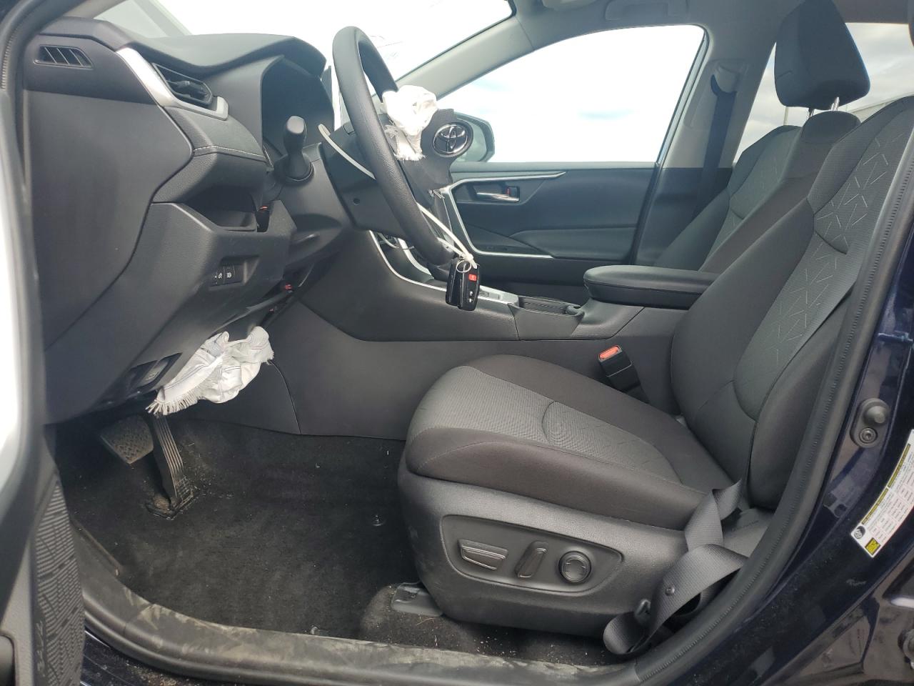 2024 Toyota Rav4 Xle VIN: 2T3P1RFV8RW453035 Lot: 85746135