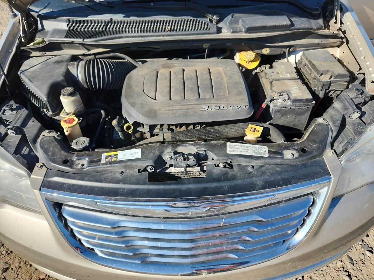 2015 Chrysler Town & Country Touring VIN: 2C4RC1BG1FR560347 Lot: 85878675