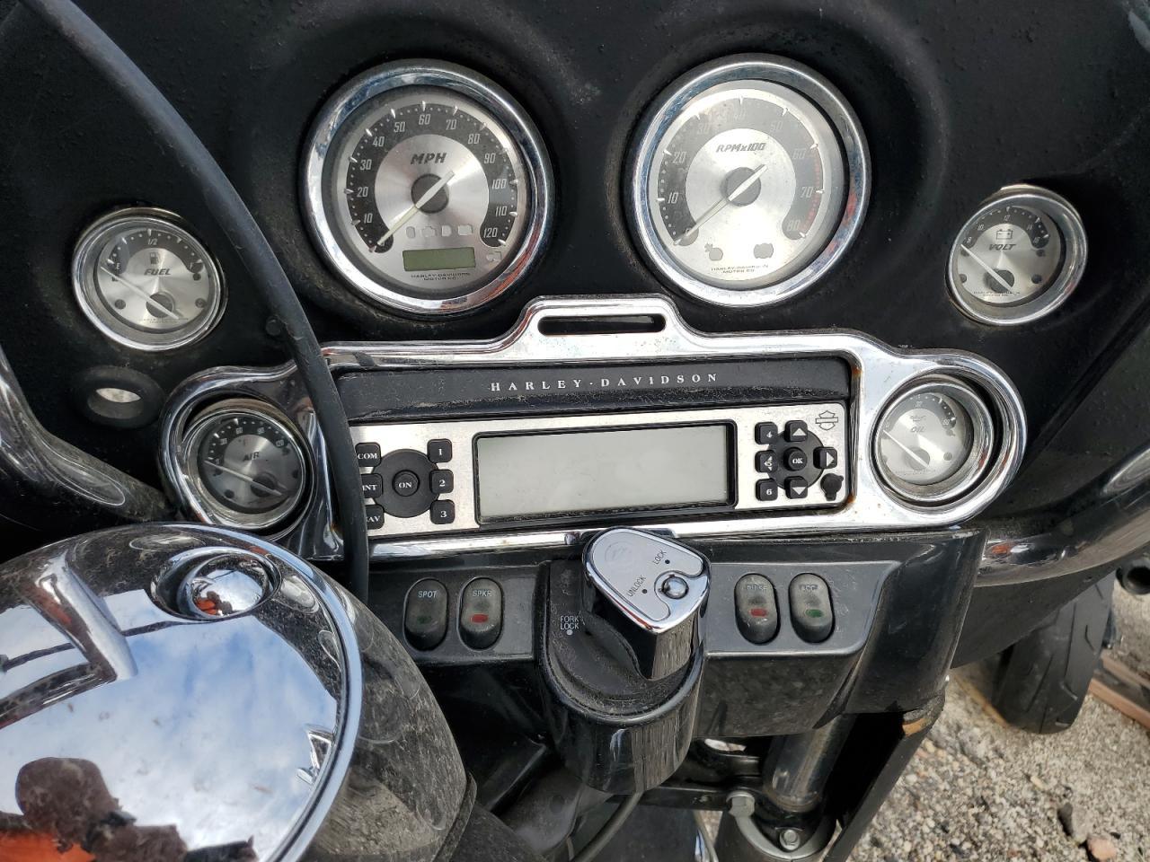 2009 Harley-Davidson Flhtcu VIN: 1HD1FC41X9Y690876 Lot: 86164195