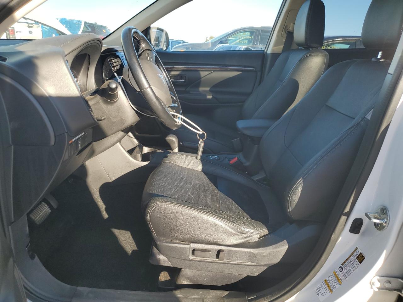 2016 Mitsubishi Outlander Se VIN: JA4AZ3A36GZ015283 Lot: 86105895