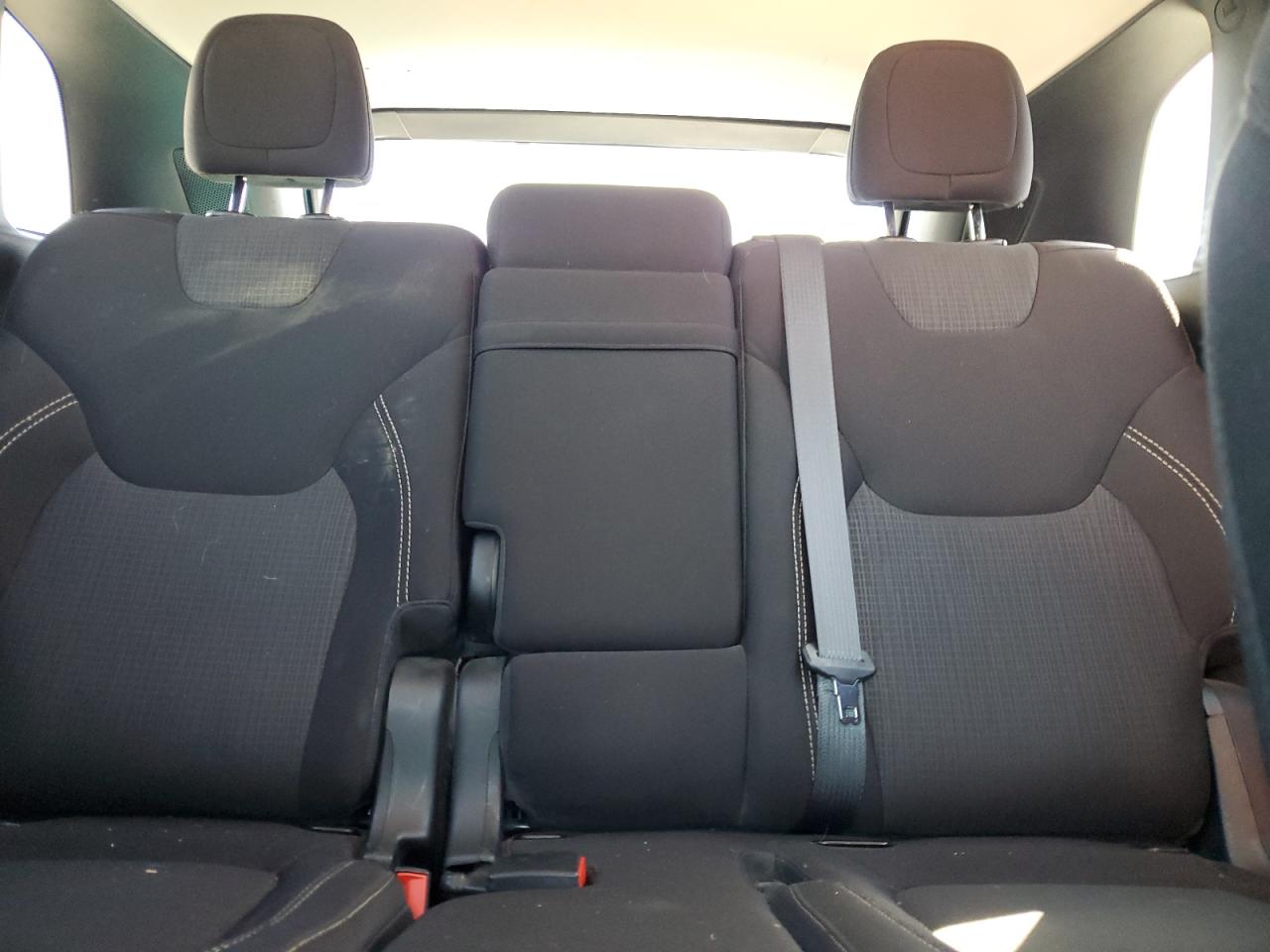 2015 Jeep Cherokee Latitude VIN: 1C4PJMCS0FW720002 Lot: 85551515