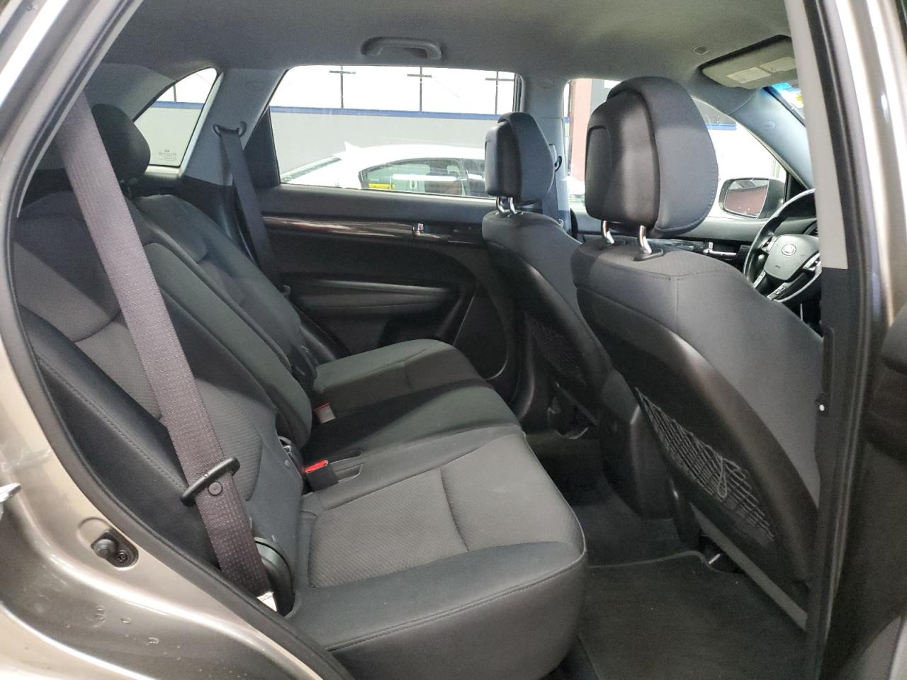 2011 Kia Sorento Base VIN: 5XYKT3A18BG077009 Lot: 85693805