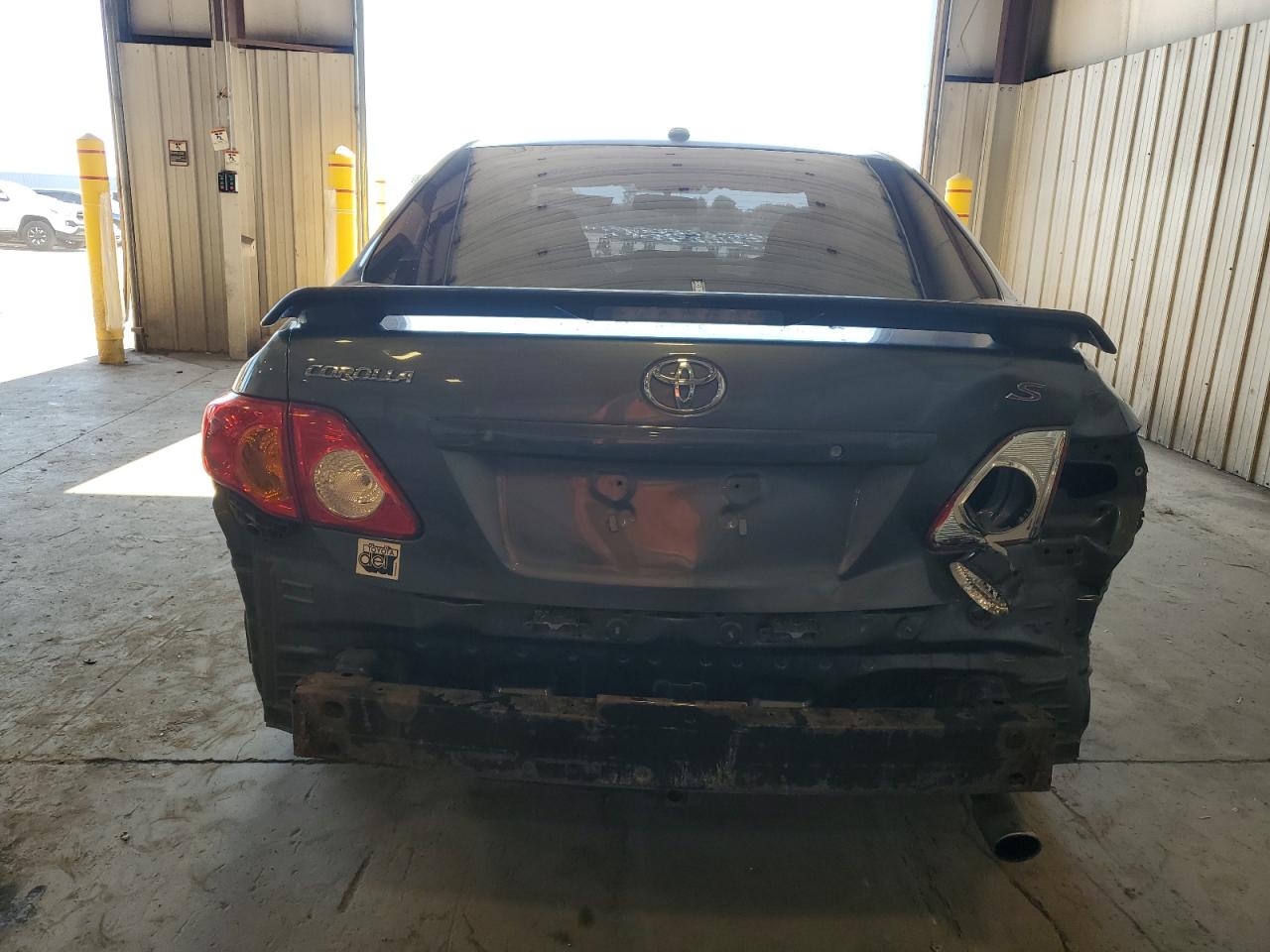 2010 Toyota Corolla Base VIN: 2T1BU4EE9AC519371 Lot: 84430975