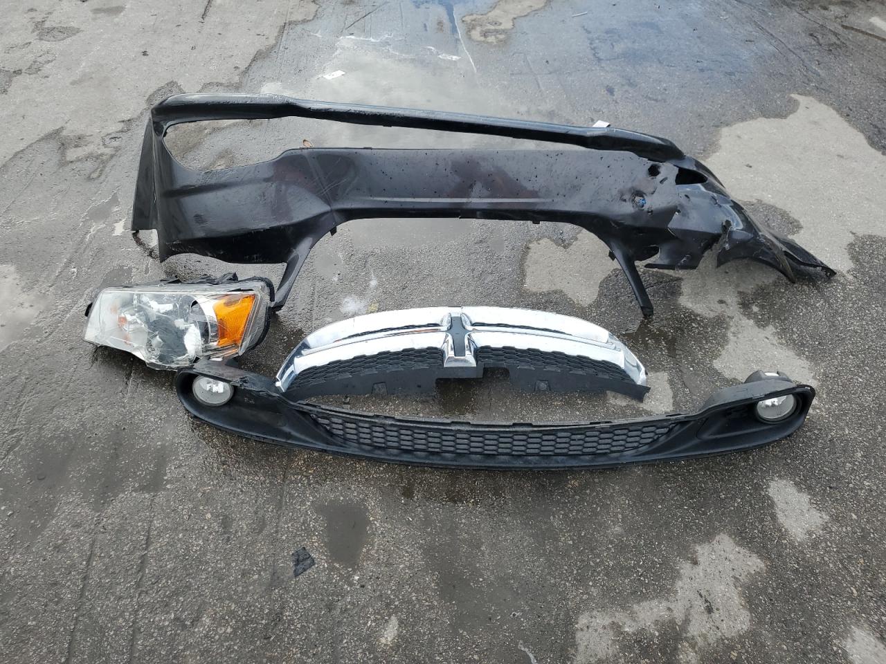 2018 Dodge Grand Caravan Sxt VIN: 2C4RDGCG0JR226138 Lot: 85570965