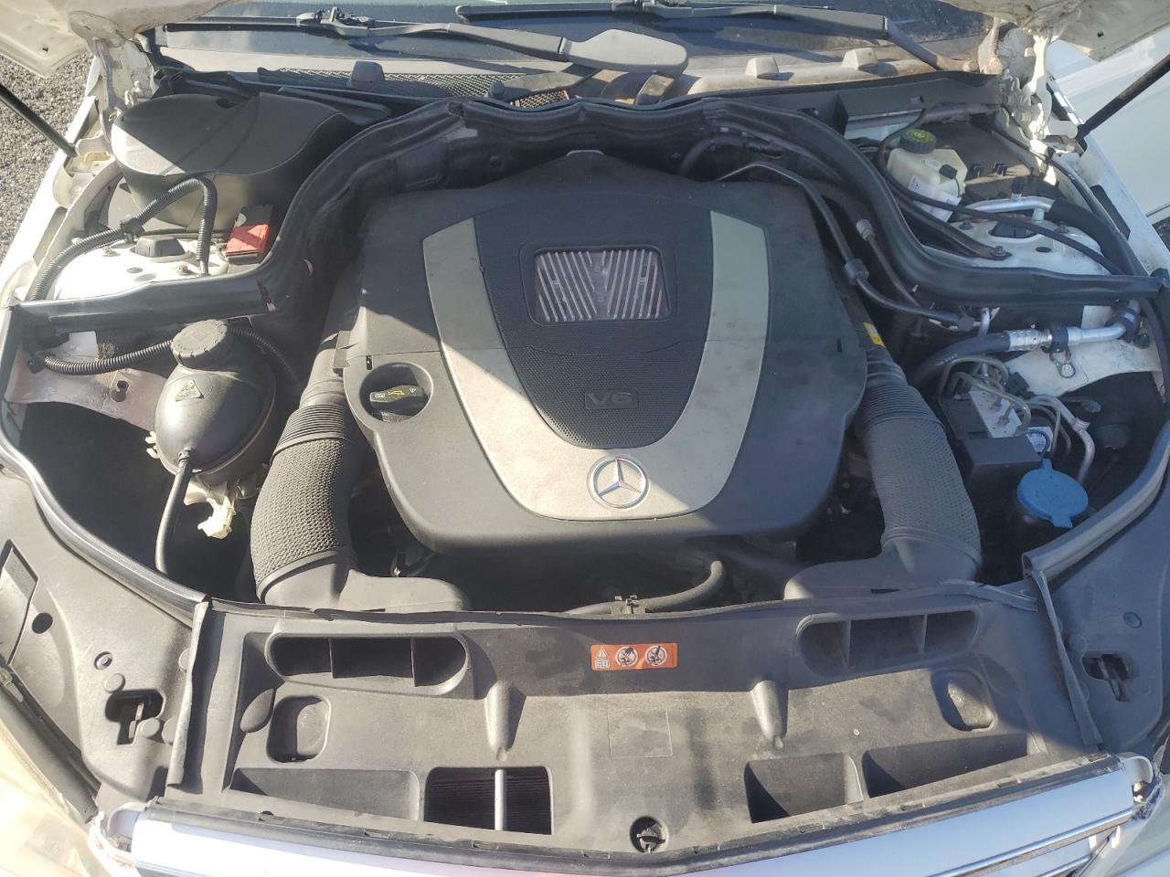 2010 Mercedes-Benz C 300 VIN: WDDGF5EB4AR098814 Lot: 85363815