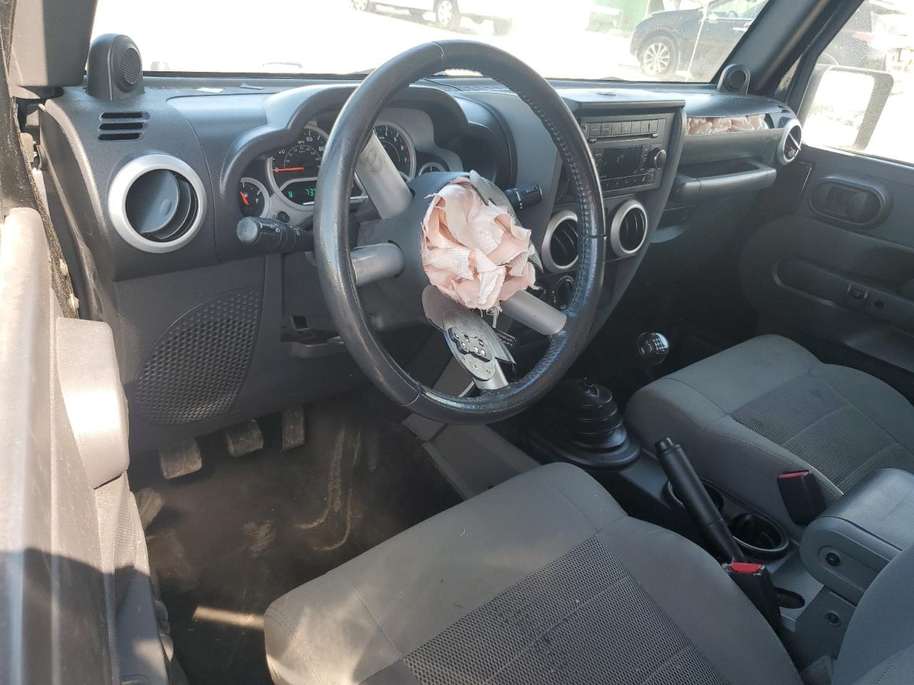 2009 Jeep Wrangler Sahara VIN: 1J4FA54149L741782 Lot: 82249425