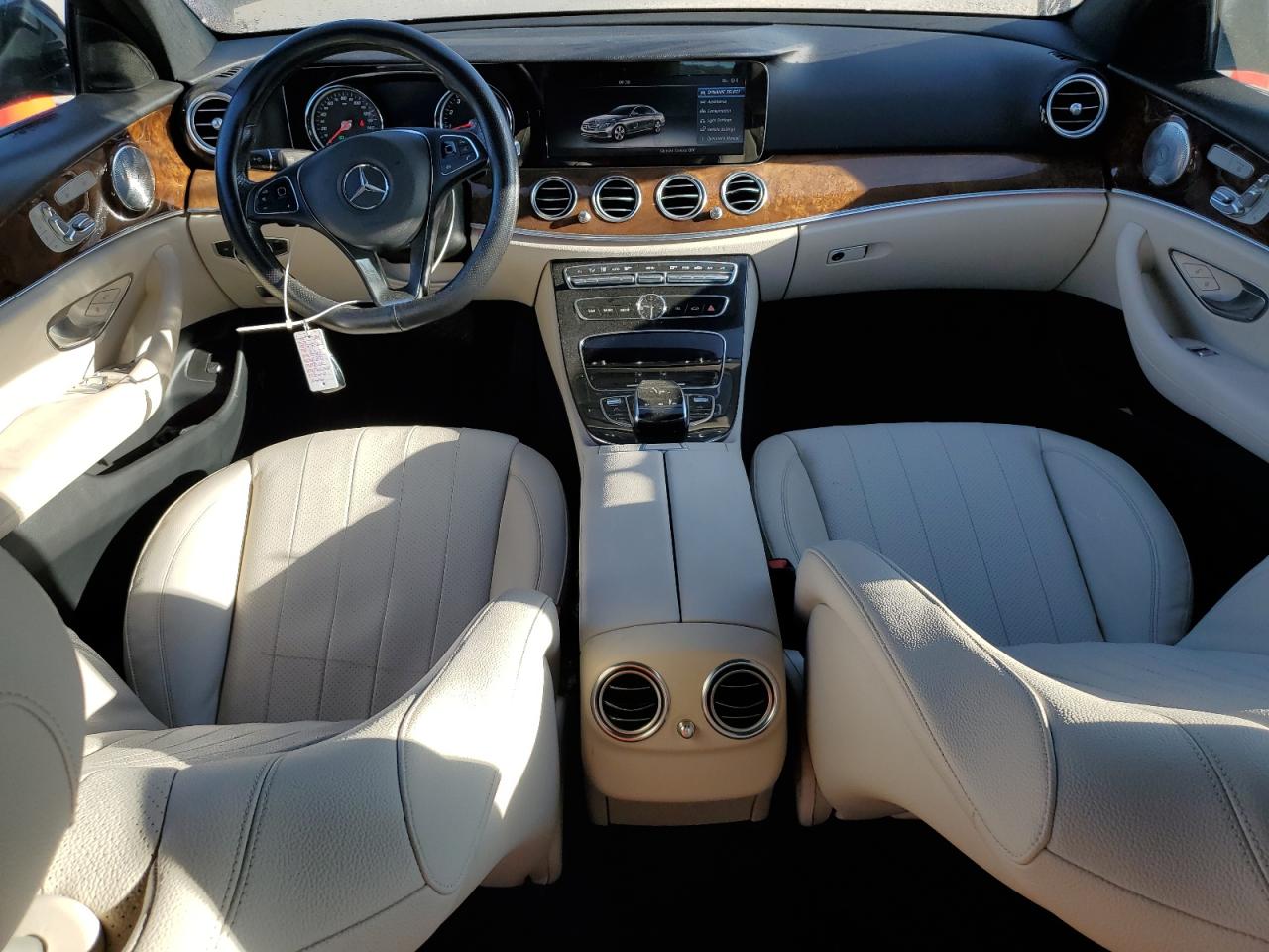 2017 Mercedes-Benz E 300 VIN: WDDZF4JB7HA055439 Lot: 87444095
