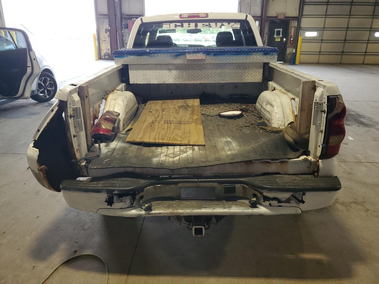 2004 Chevrolet Silverado K1500 VIN: 1GCEK19T24E300523 Lot: 84005935