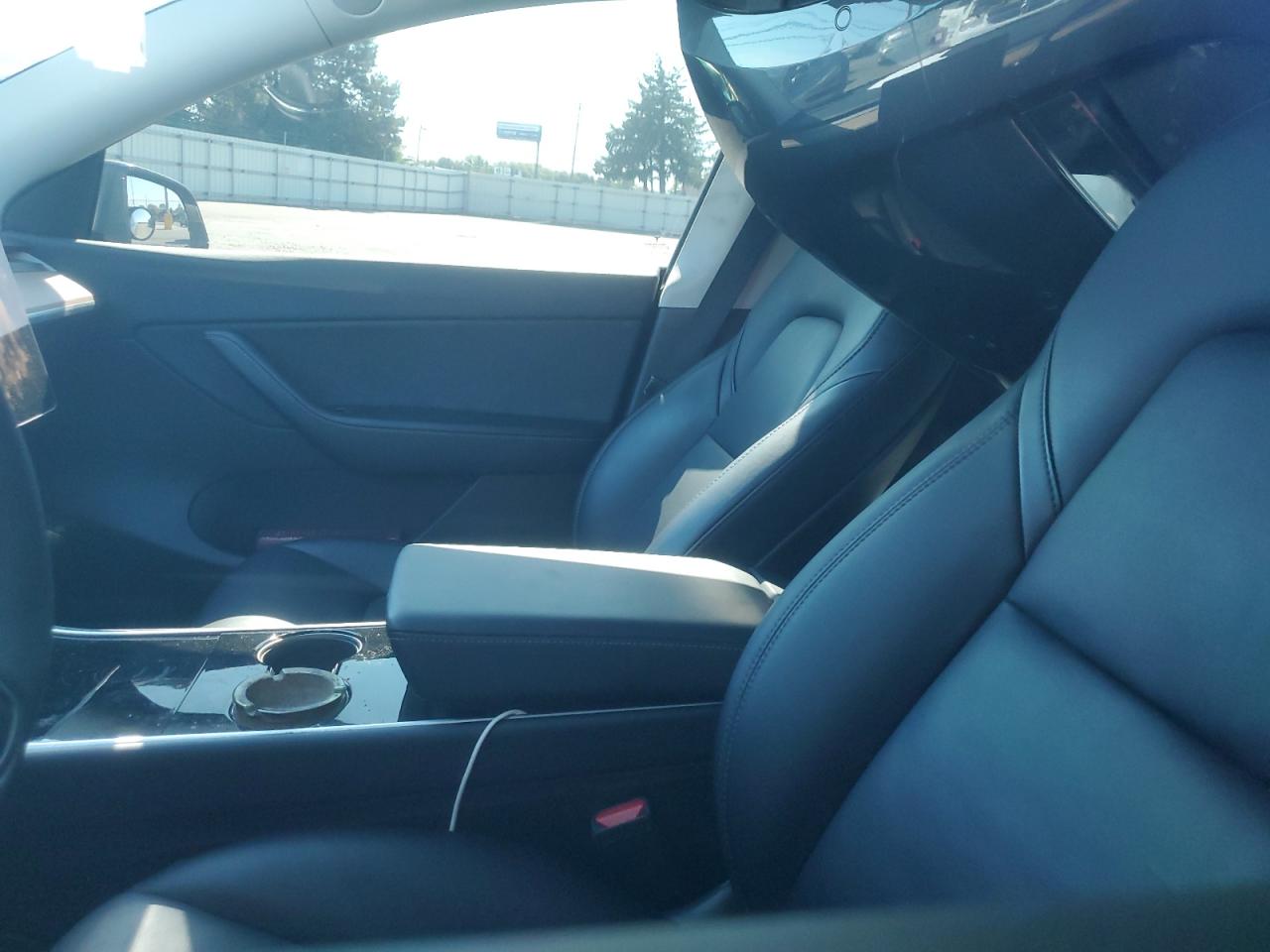 2020 Tesla Model Y VIN: 5YJYGDEE8LF035286 Lot: 84939375