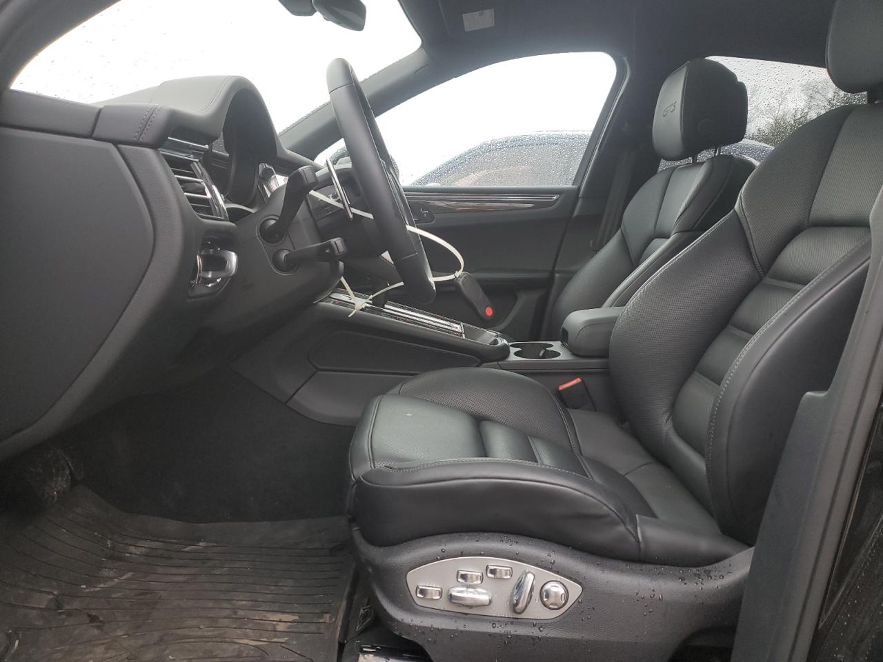 2025 Porsche Macan Gts VIN: WP1AF2A51SLB52202 Lot: 90082045