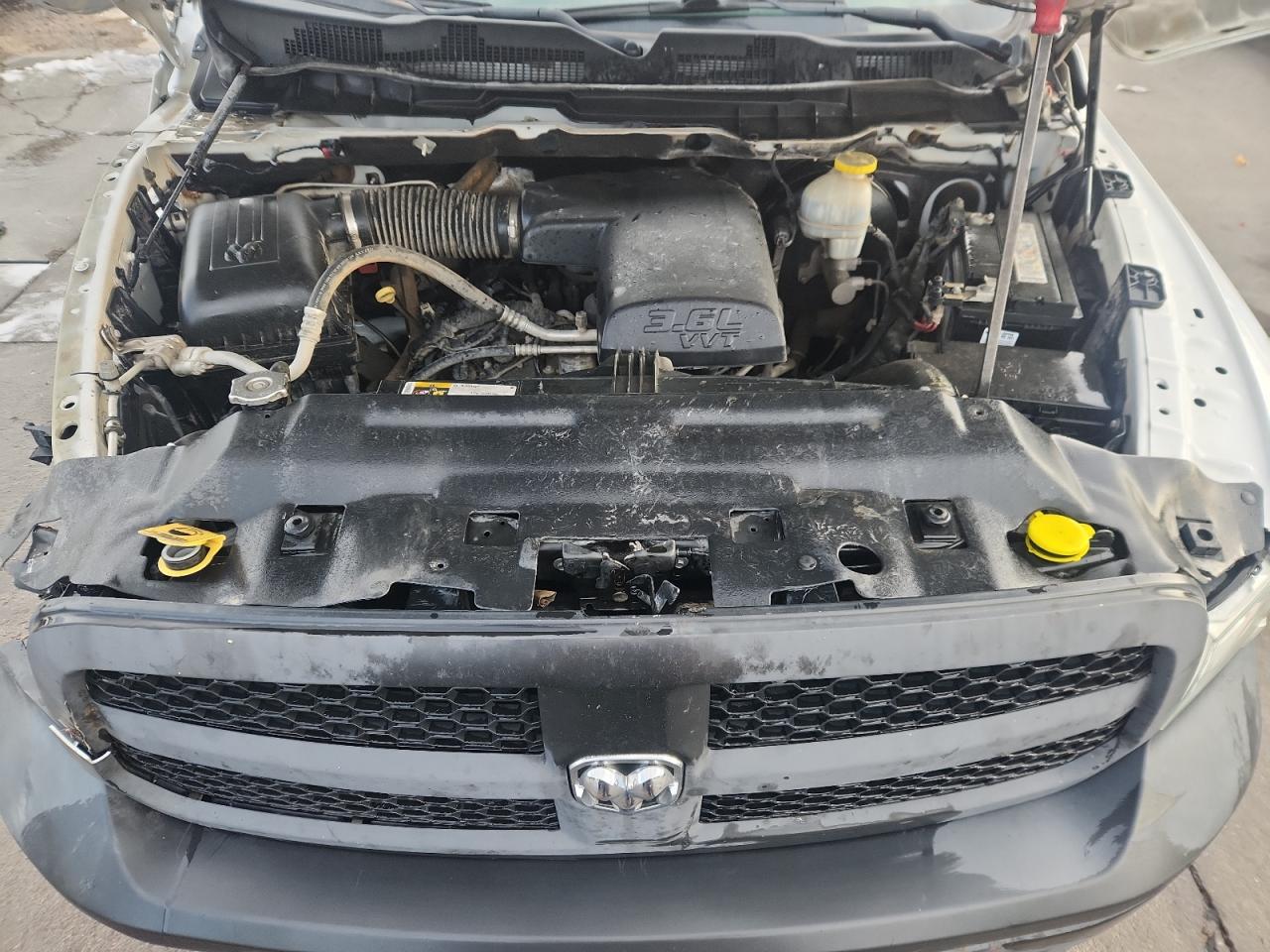 2018 Ram 1500 St VIN: 1C6RR7FG3JS237640 Lot: 90816145