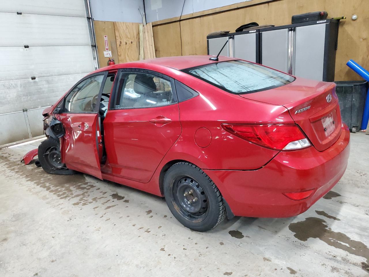 2015 Hyundai Accent Gls VIN: KMHCT4AE1FU802995 Lot: 82432345