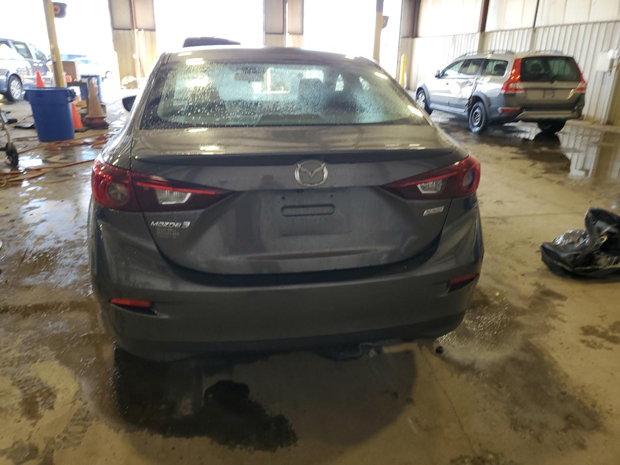 2018 Mazda 3 Touring VIN: 3MZBN1V35JM178632 Lot: 85738425