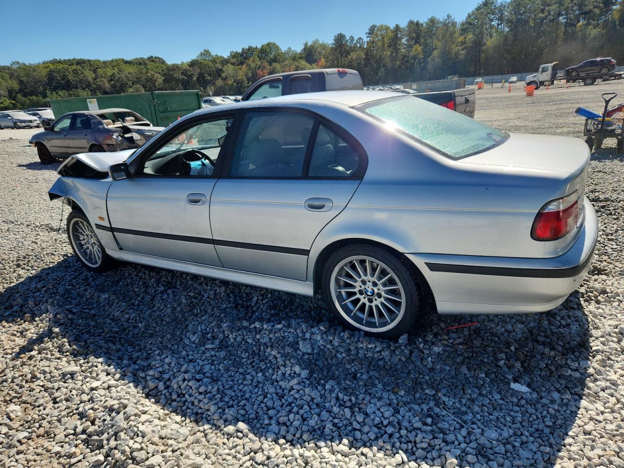 Фото: WBADE5328WBV95378