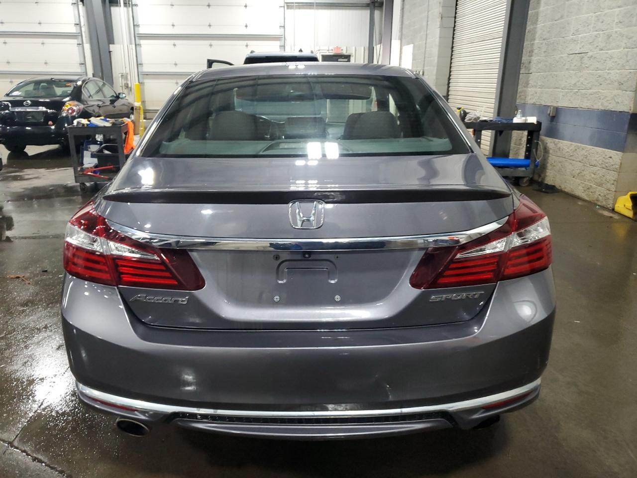 2017 Honda Accord Sport VIN: 1HGCR2F57HA159395 Lot: 84919875