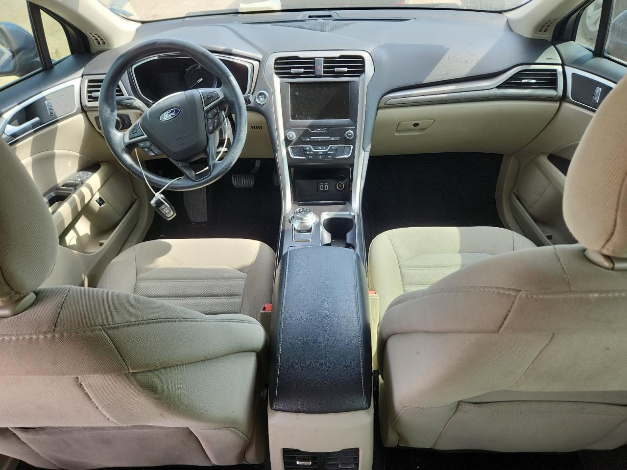 2019 Ford Fusion Se VIN: 3FA6P0LU2KR102882 Lot: 81970405