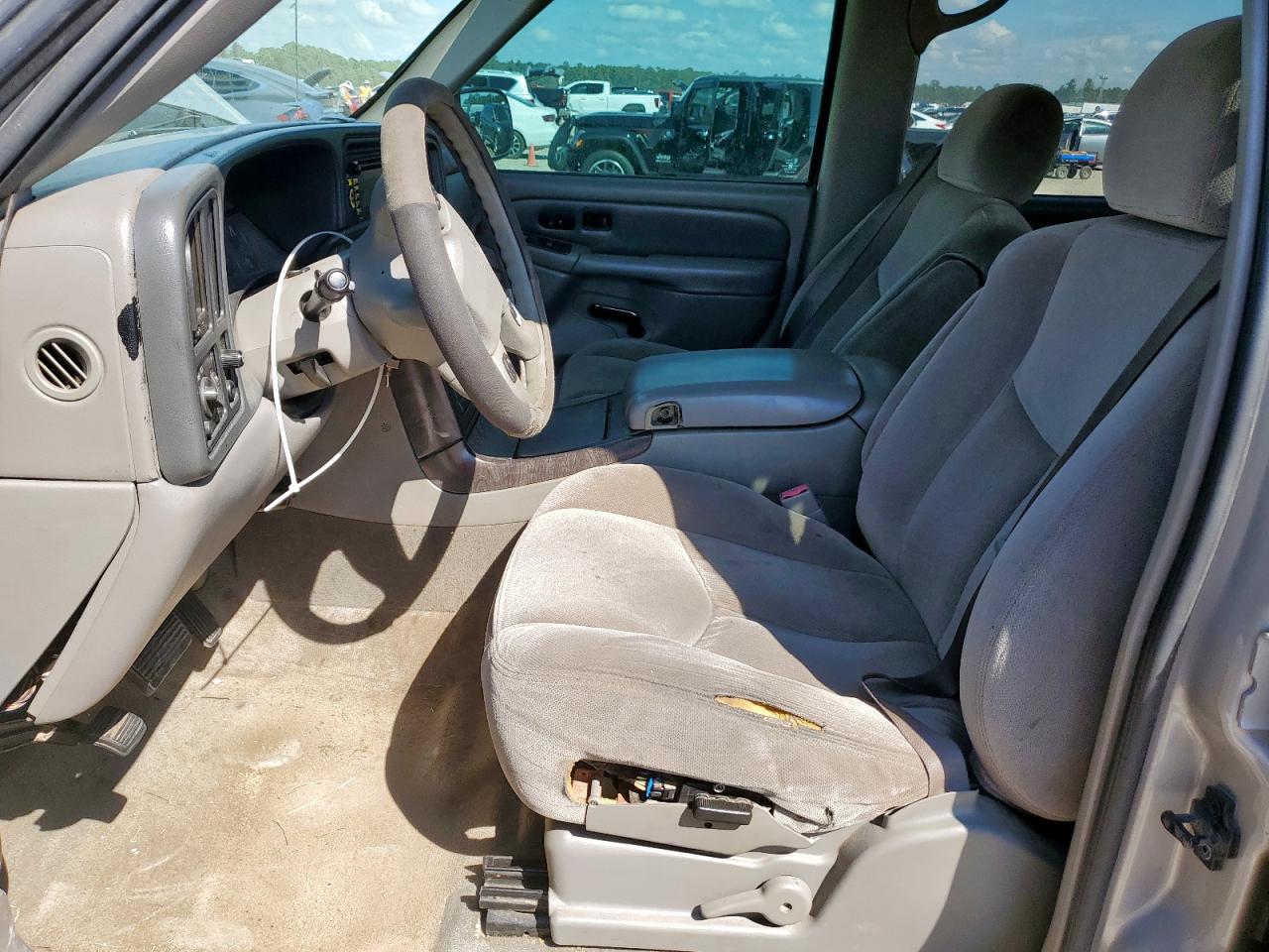 2004 GMC Yukon Xl Denali VIN: 1GKFK66U44J165636 Lot: 82286055