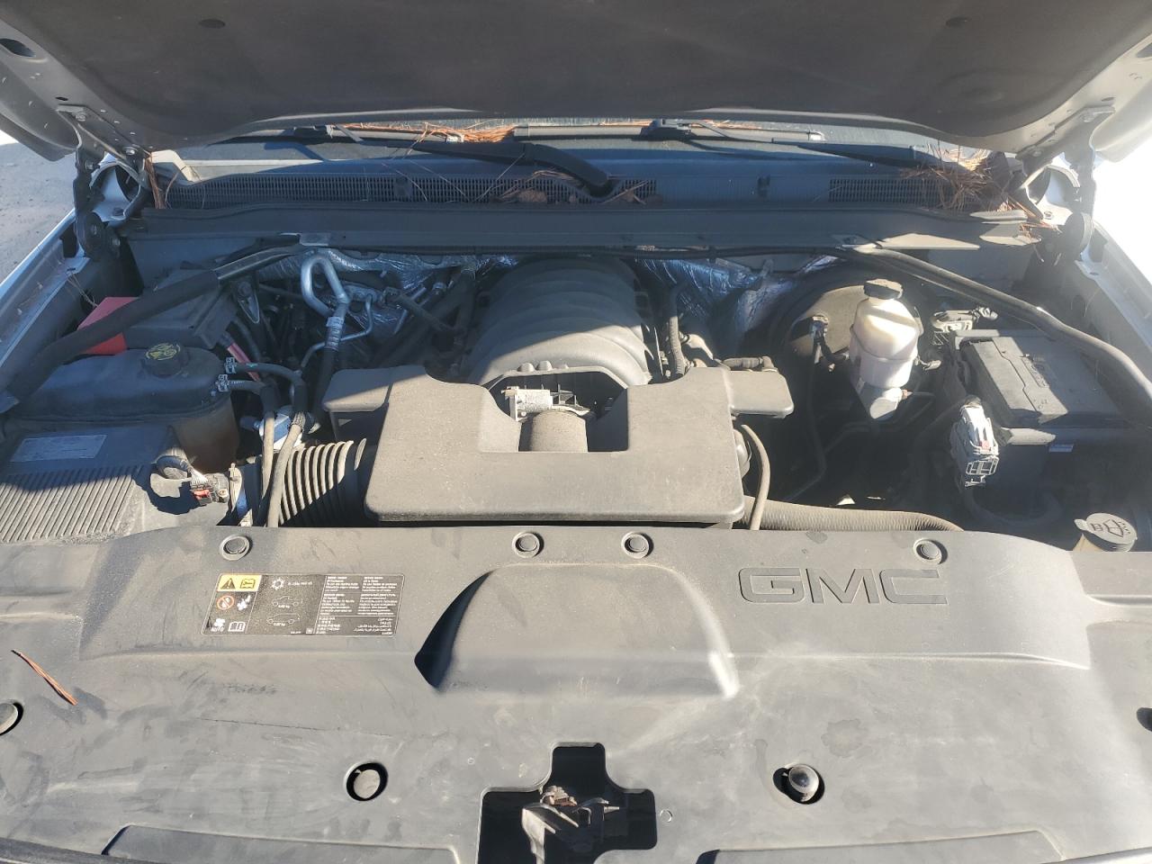 2015 GMC Yukon Sle VIN: 1GKS2AKC4FR668988 Lot: 86525755