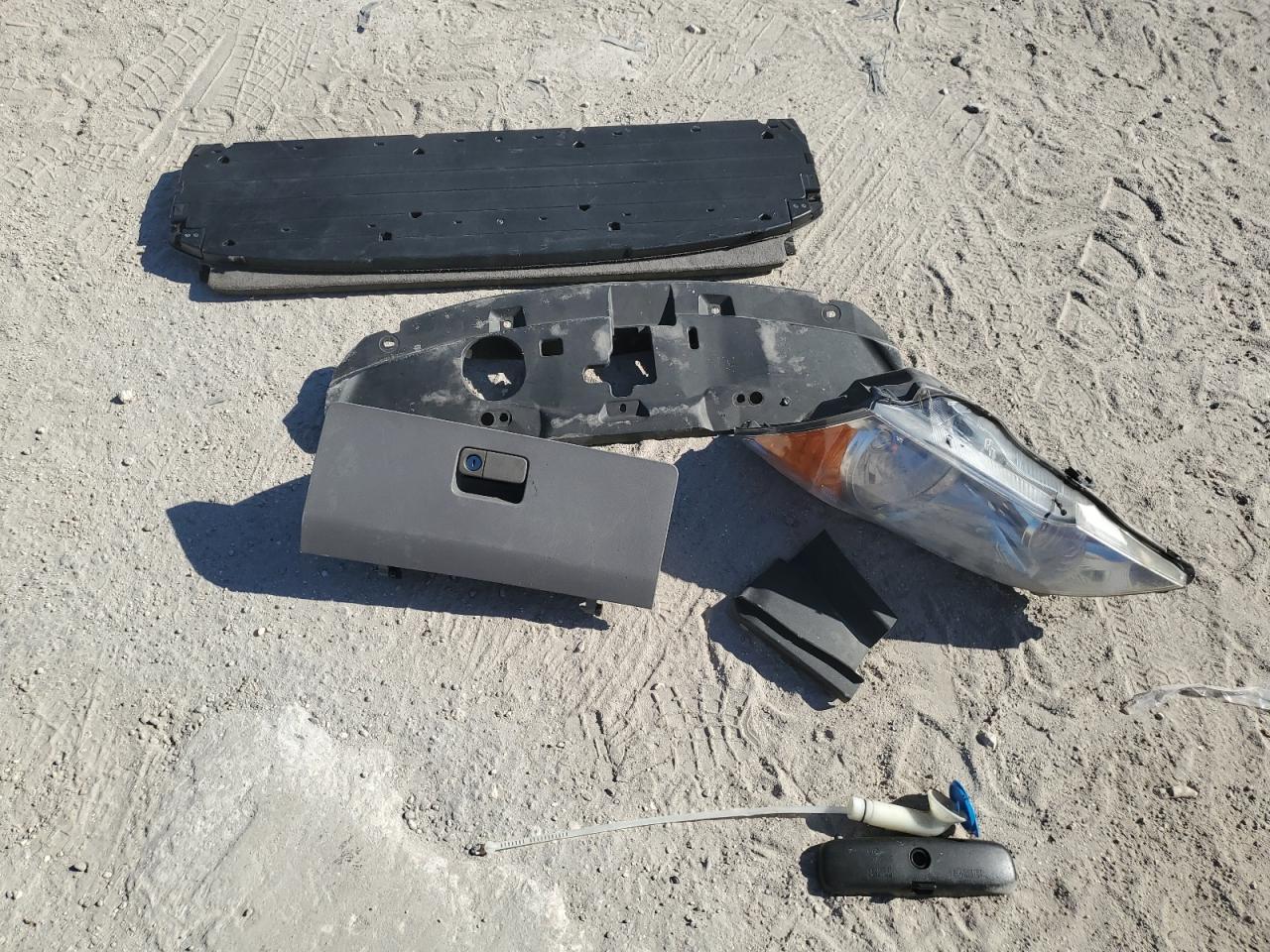 2010 Honda Cr-V Exl VIN: JHLRE3H78AC005977 Lot: 90483395