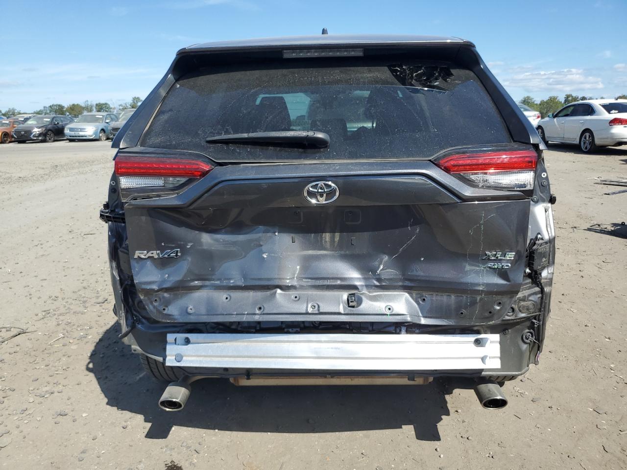 2020 Toyota Rav4 Xle VIN: 2T3P1RFV3LW103903 Lot: 84965225