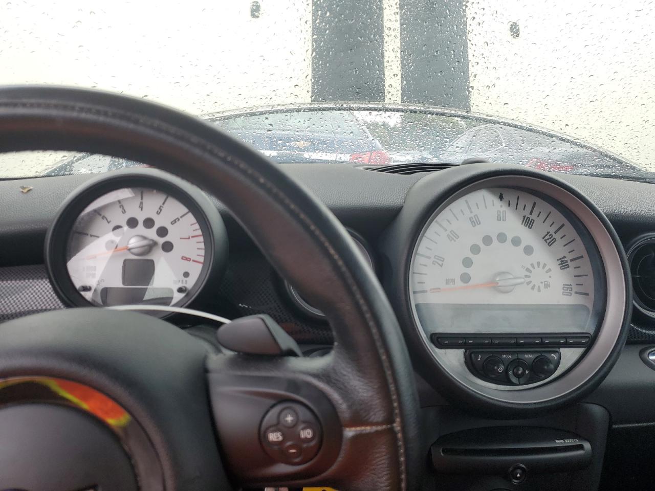 2011 Mini Cooper S VIN: WMWSV3C59BTY11121 Lot: 84941235