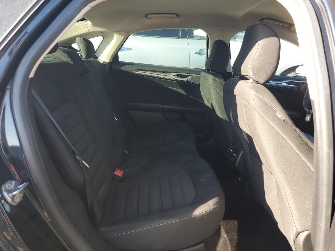 2020 Ford Fusion Se VIN: 3FA6P0T98LR199129 Lot: 85762255