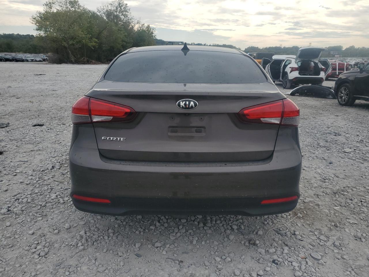 2017 Kia Forte Lx VIN: 3KPFL4A77HE129344 Lot: 86170515