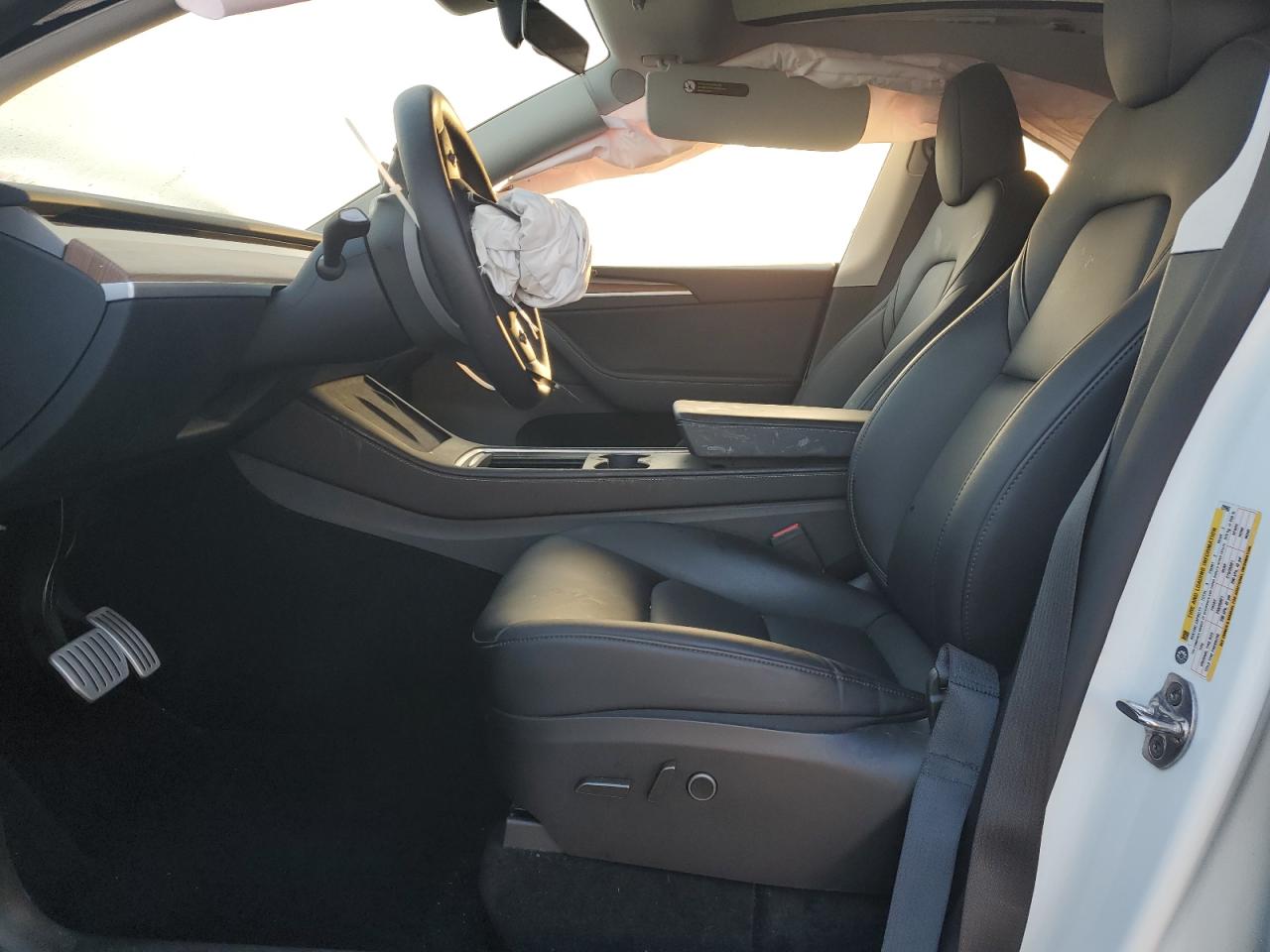 2025 Tesla Model Y VIN: 7SAYGDEF2SF220962 Lot: 90717525